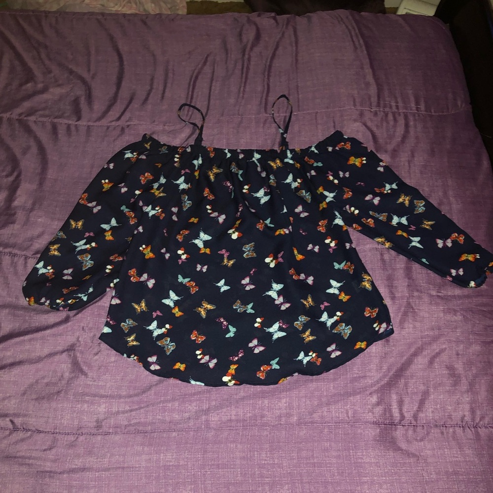Never worn butterfly shoulder summer top